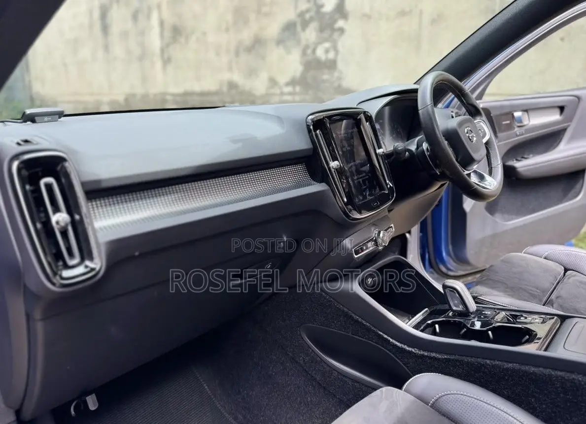 Volvo XC40 2019 Blue