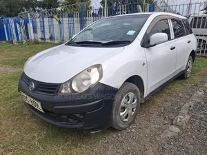 Nissan Advan 2014 White