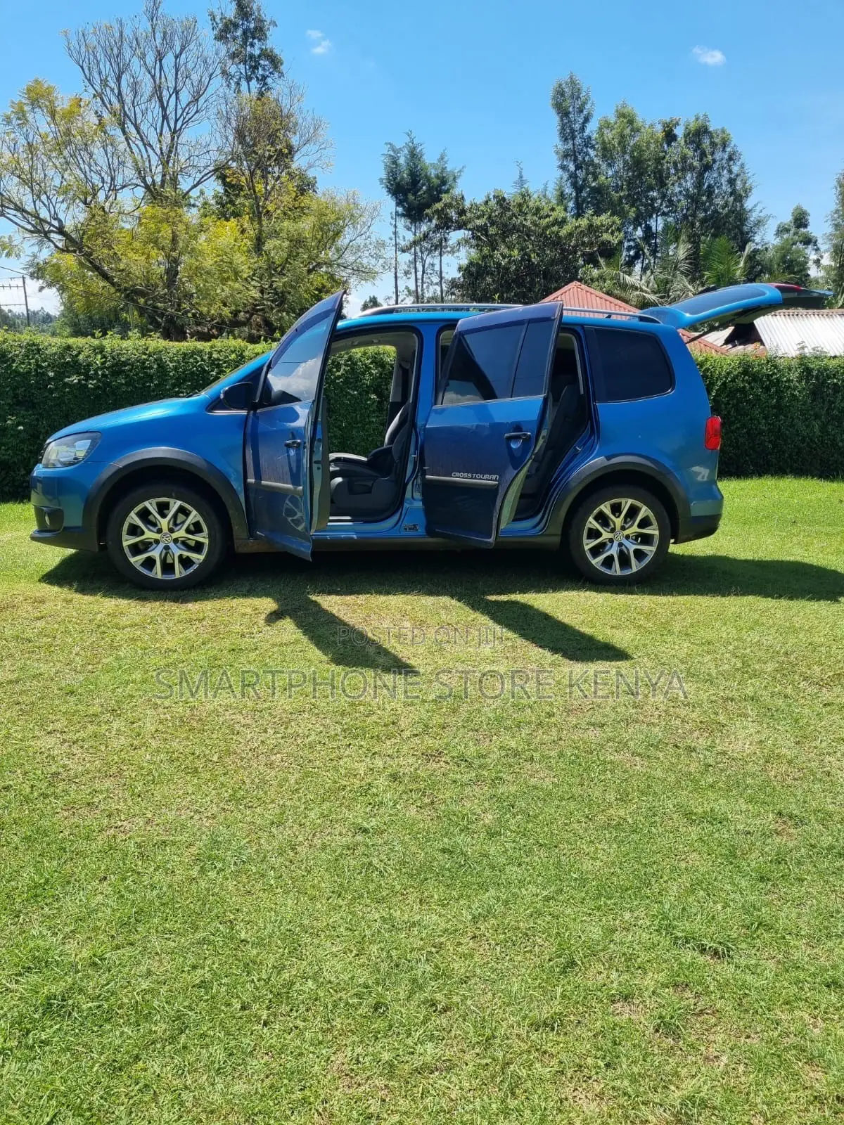 Volkswagen Touran 2015 Blue