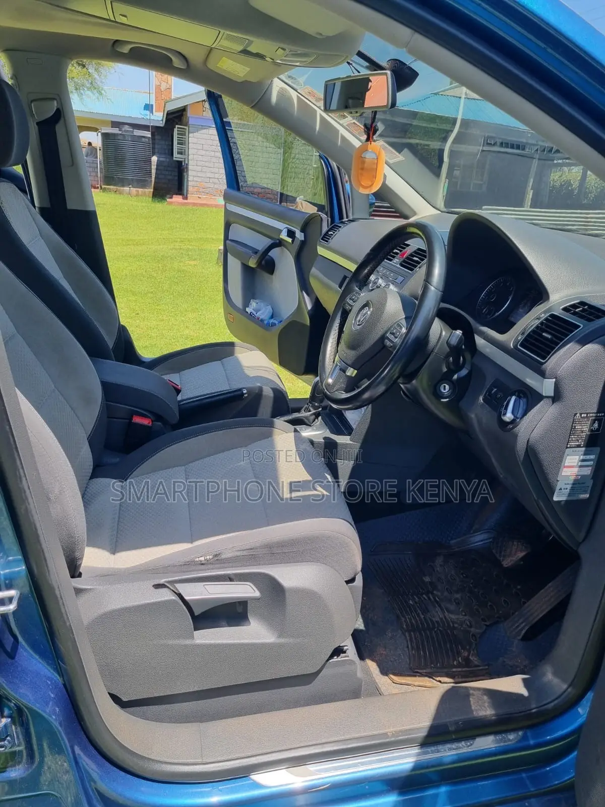 Volkswagen Touran 2015 Blue