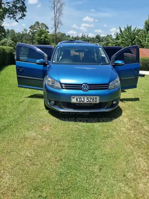 Volkswagen Touran 2015 Blue
