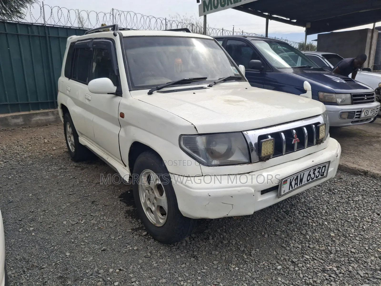Mitsubishi Pajero Junior 1998 White