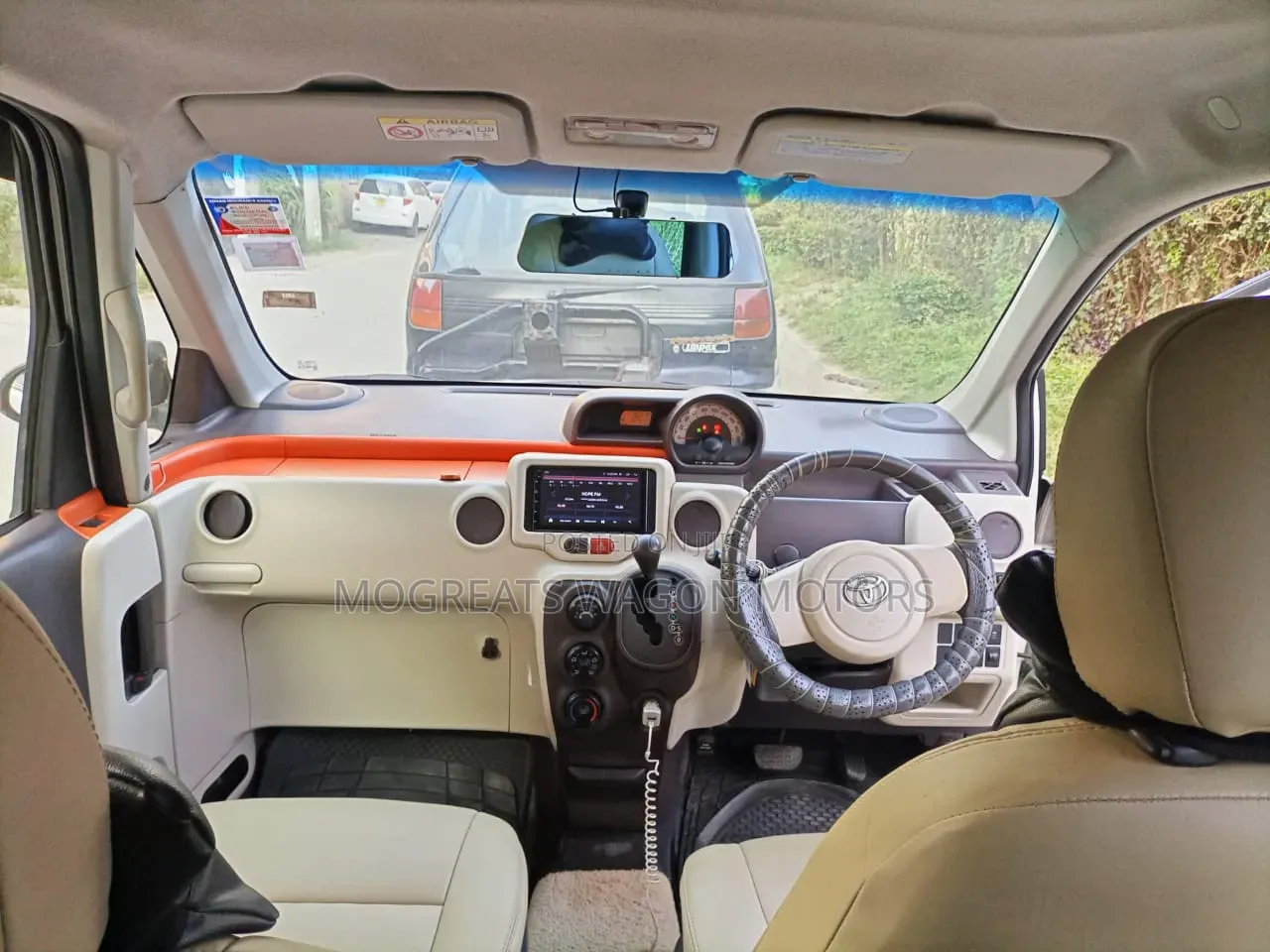 Toyota Porte 2010 White