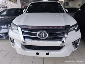 Toyota Fortuner 2.8 D AWD 2019 White