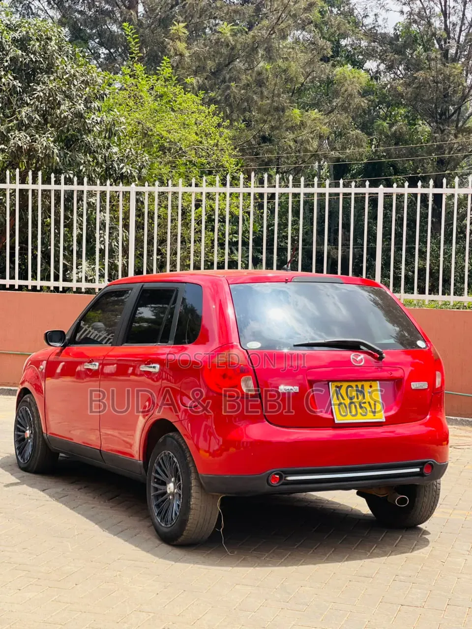 Mazda Verisa 2010 Red