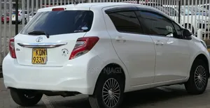 Toyota Vitz 2016 White
