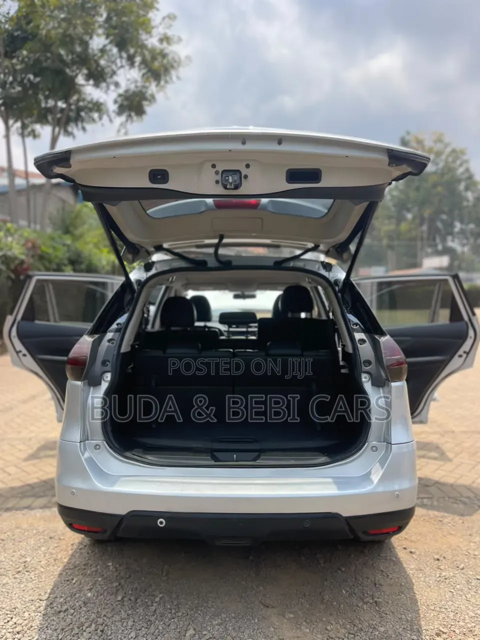 Nissan X-Trail 2.0 Petrol AWD 2016 Silver