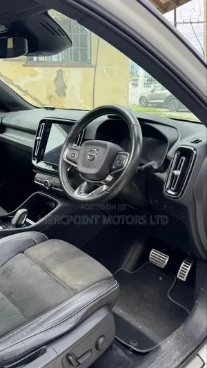 Volvo XC40 2019 Pearl