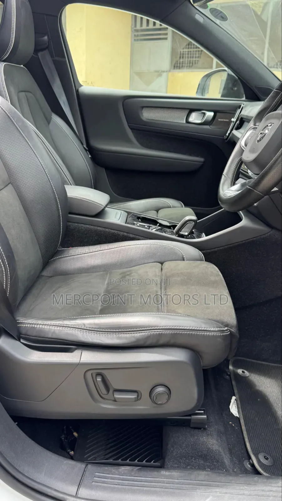 Volvo XC40 2019 Pearl