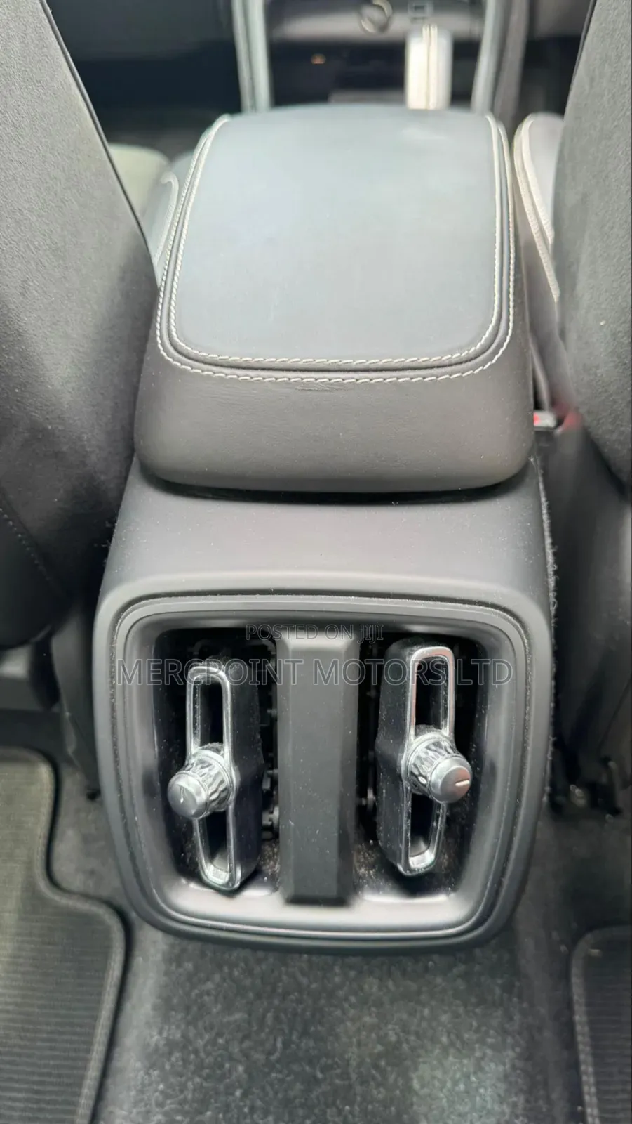 Volvo XC40 2019 Pearl