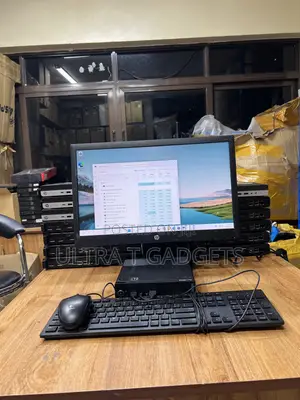 Desktop Computer Lenovo ThinkCentre M710 4GB Intel Core i3 SSD 128GB