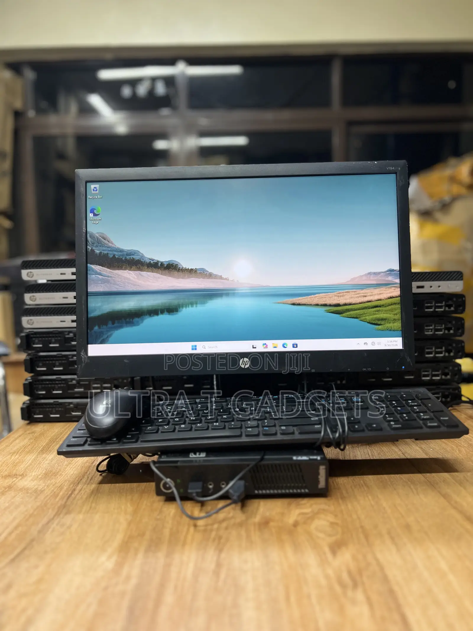 Desktop Computer Lenovo ThinkCentre M710 4GB Intel Core i3 SSD 128GB