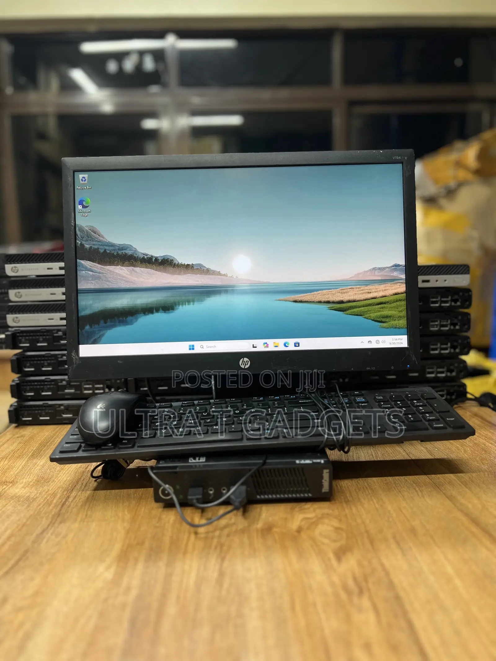 Desktop Computer Lenovo ThinkCentre M710 4GB Intel Core i3 SSD 128GB