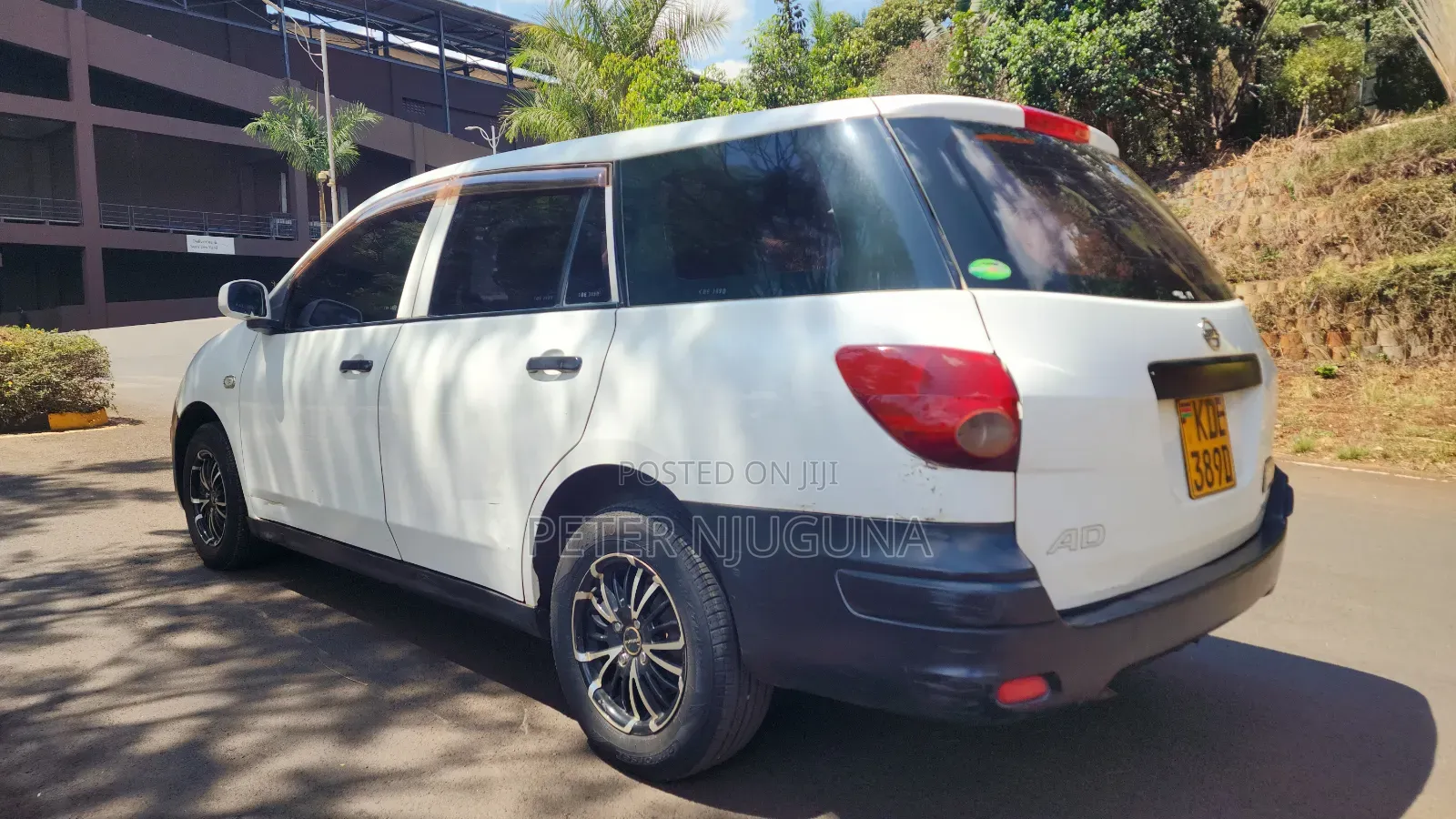 Nissan Advan 2014 White