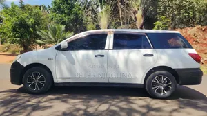 Nissan Advan 2014 White