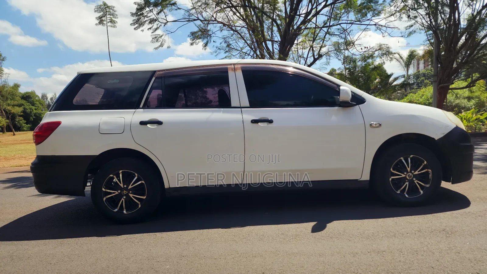 Nissan Advan 2014 White