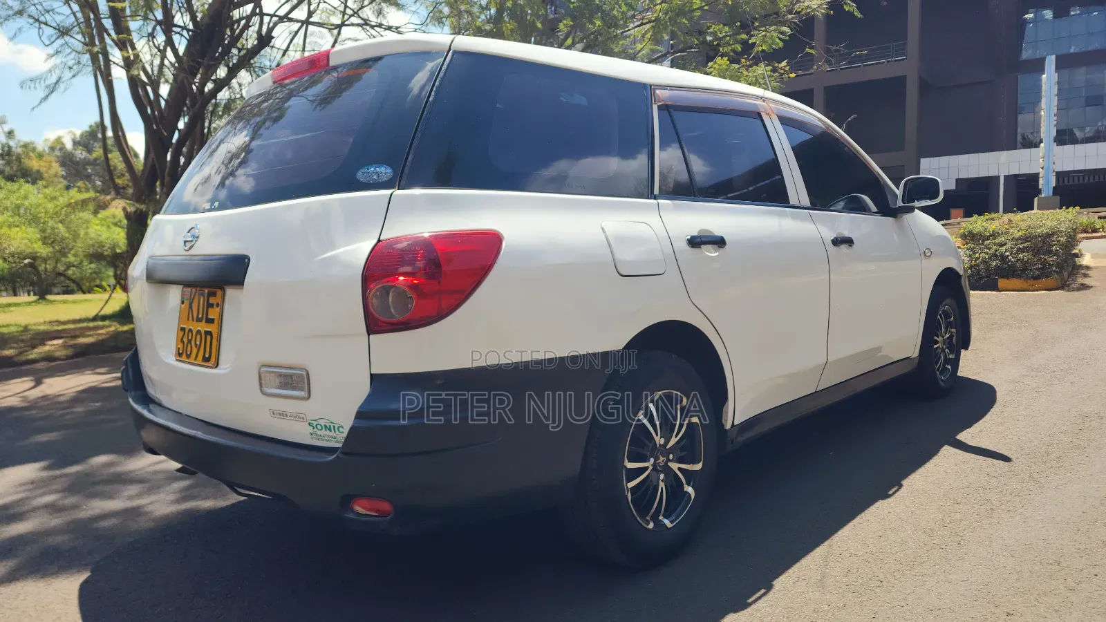 Nissan Advan 2014 White