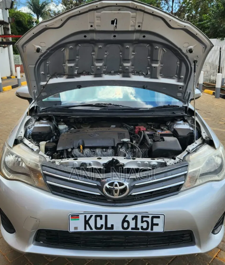Toyota Axio 2015 Silver