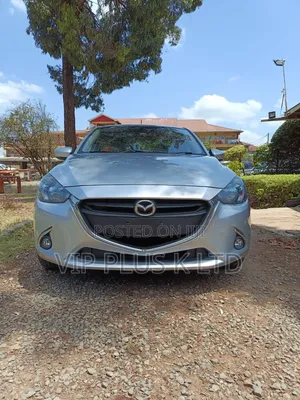 Mazda Demio 2017 Silver