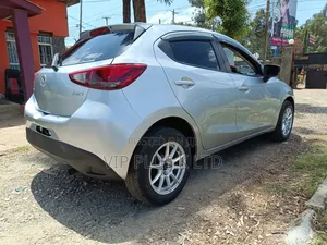 Mazda Demio 2017 Silver