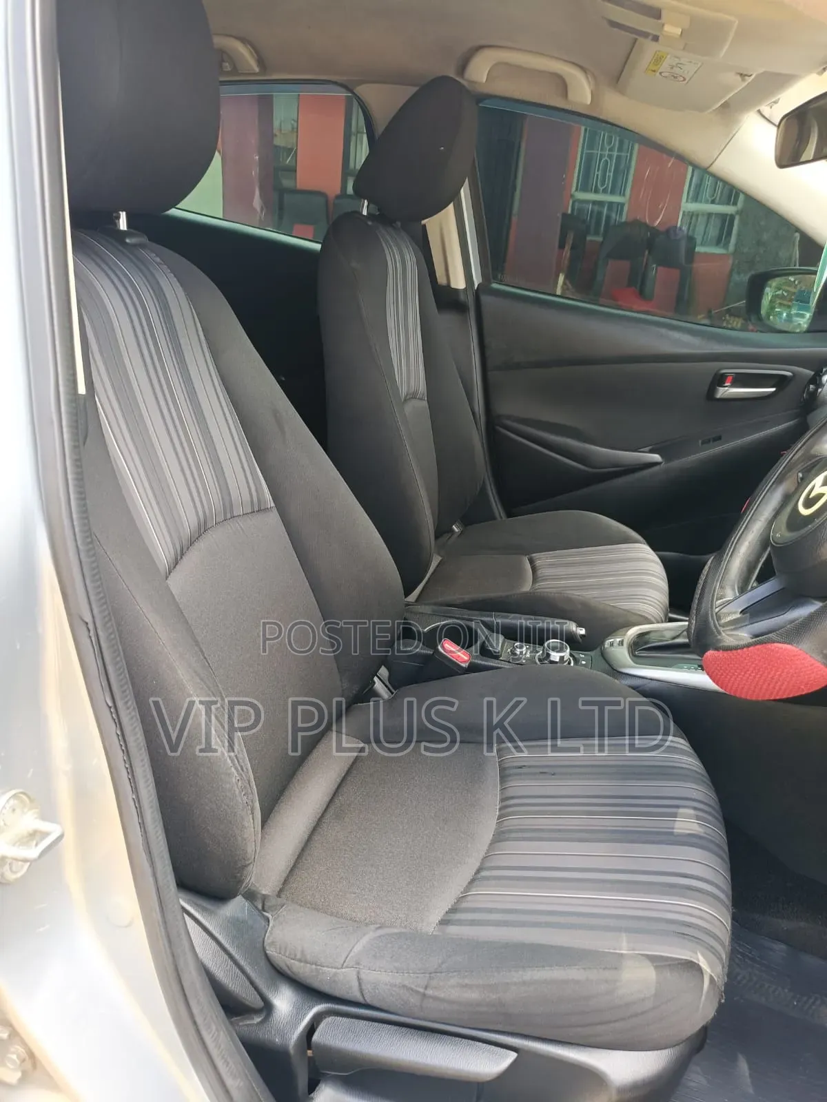 Mazda Demio 2017 Silver