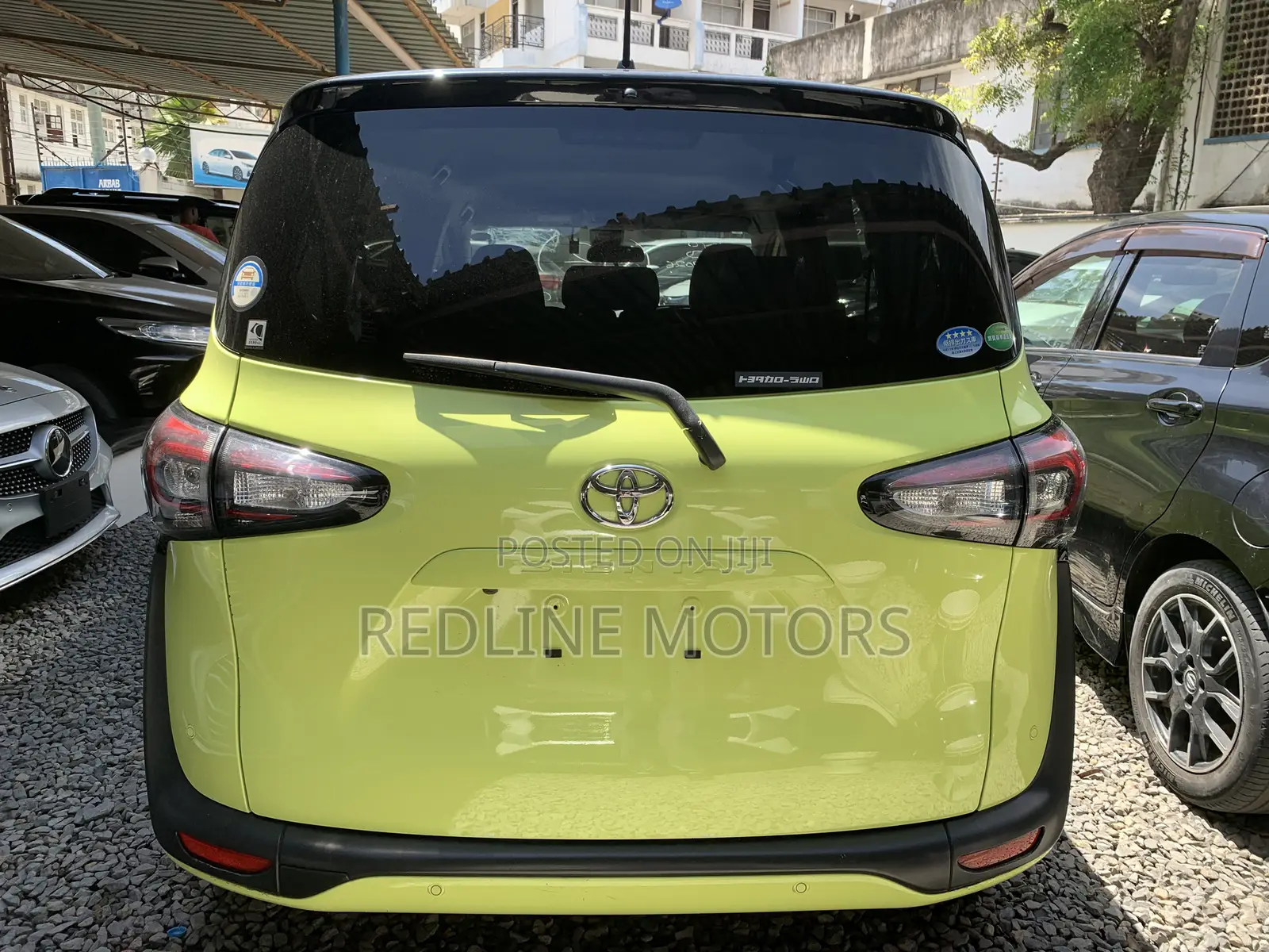 Toyota Sienta 1.5 FWD 2019 Green