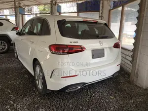 Mercedes-Benz B-Class B180 Petrol 2019 Off white