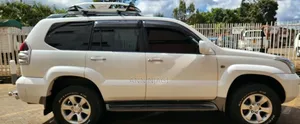 Toyota Land Cruiser 2008 White