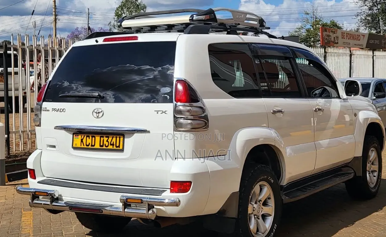 Toyota Land Cruiser 2008 White