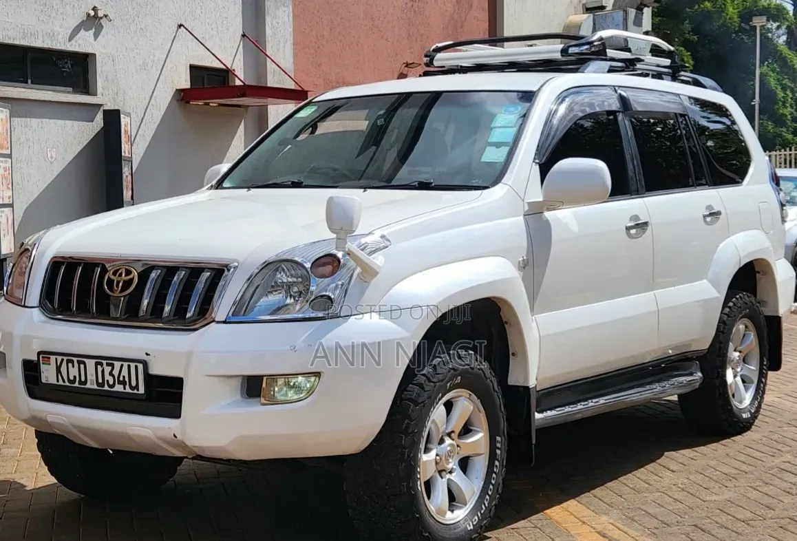 Toyota Land Cruiser 2008 White