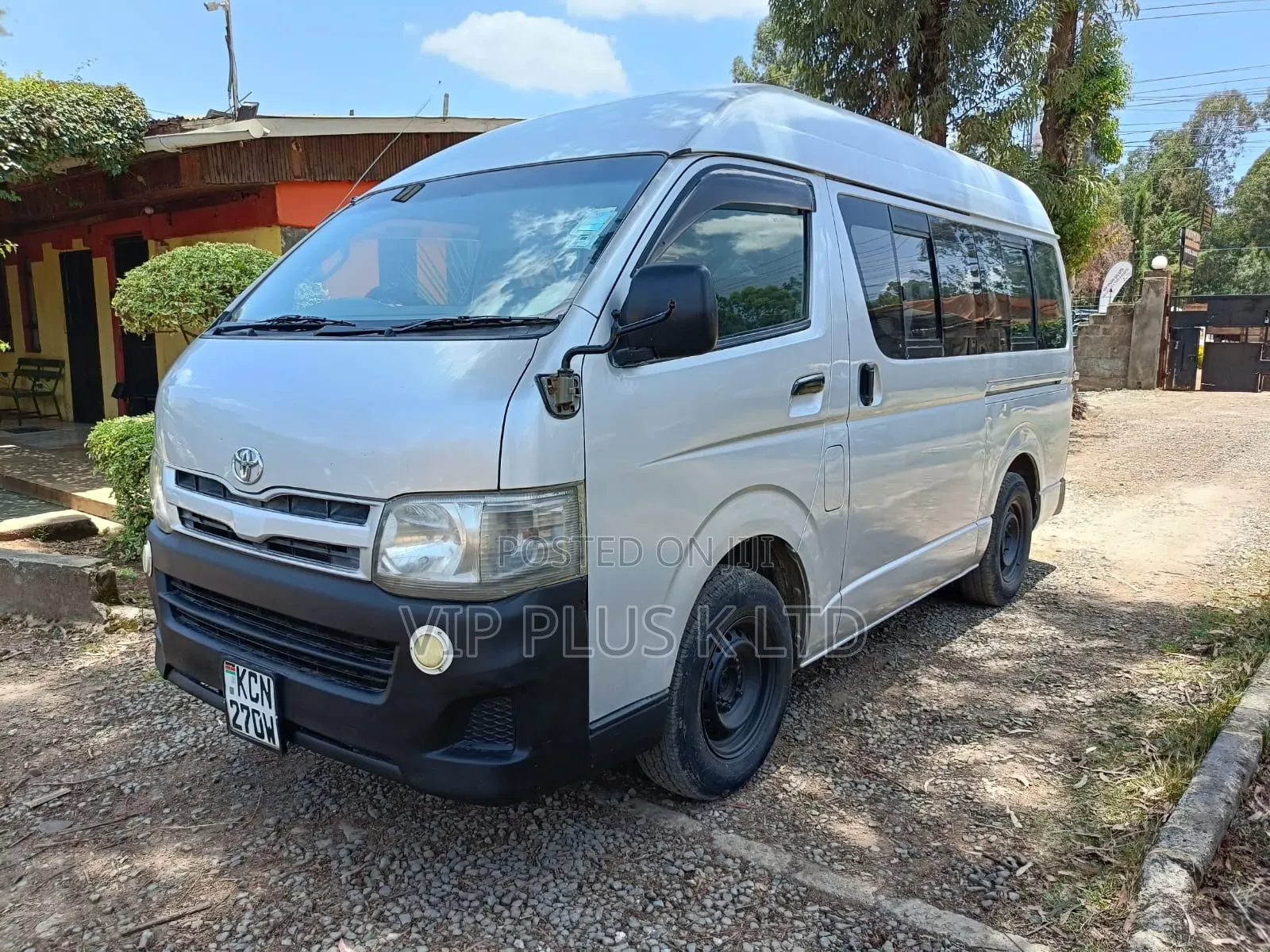 Toyota HiAce 2011 Silver
