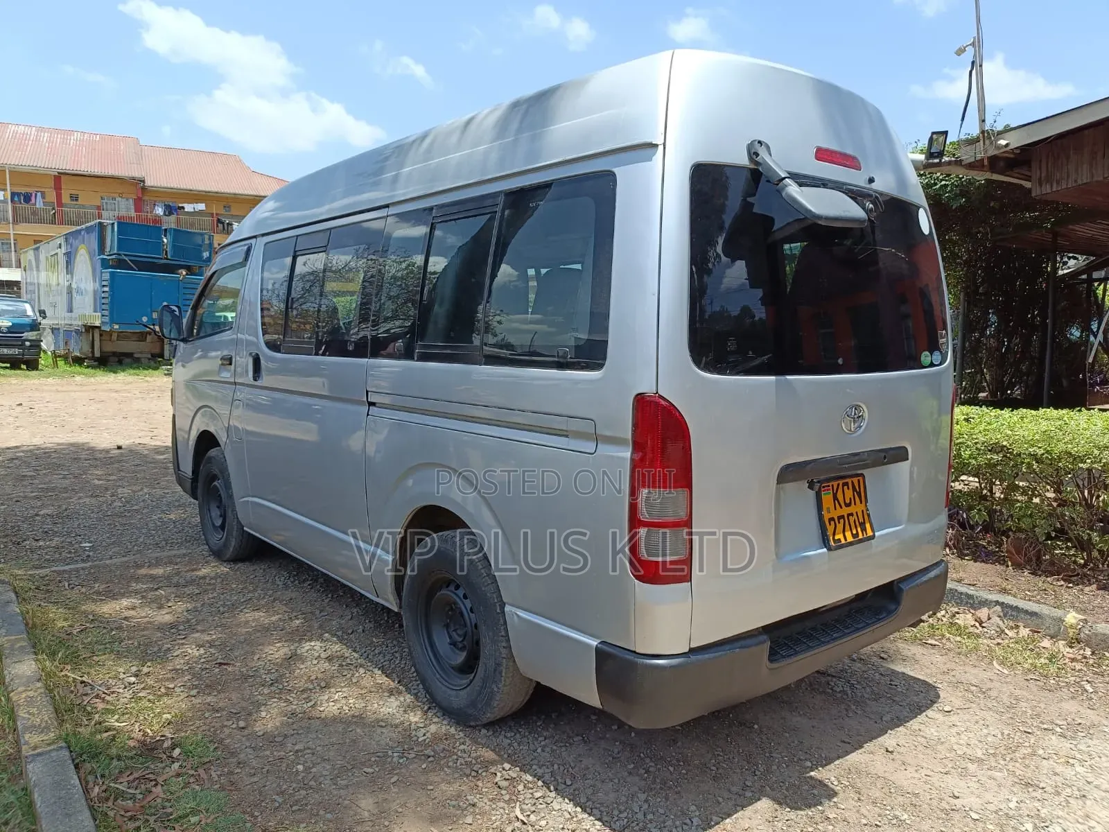 Toyota HiAce 2011 Silver