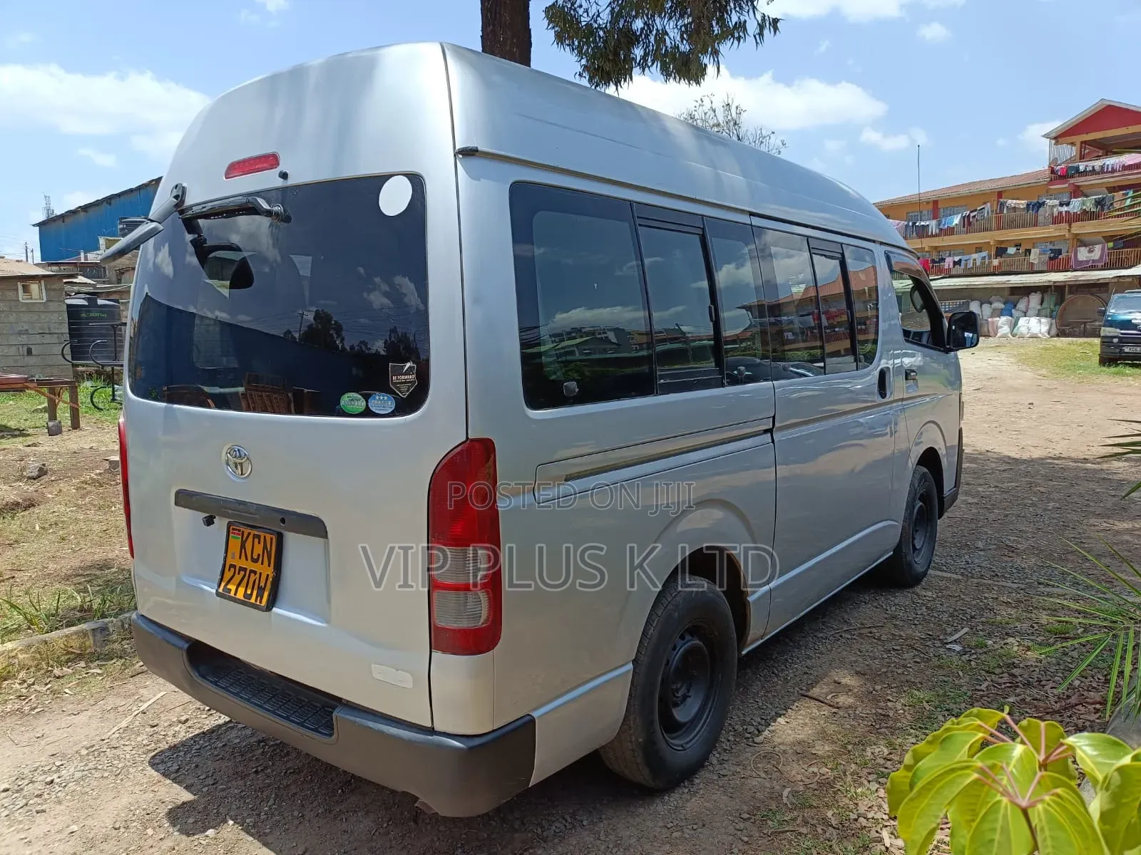 Toyota HiAce 2011 Silver