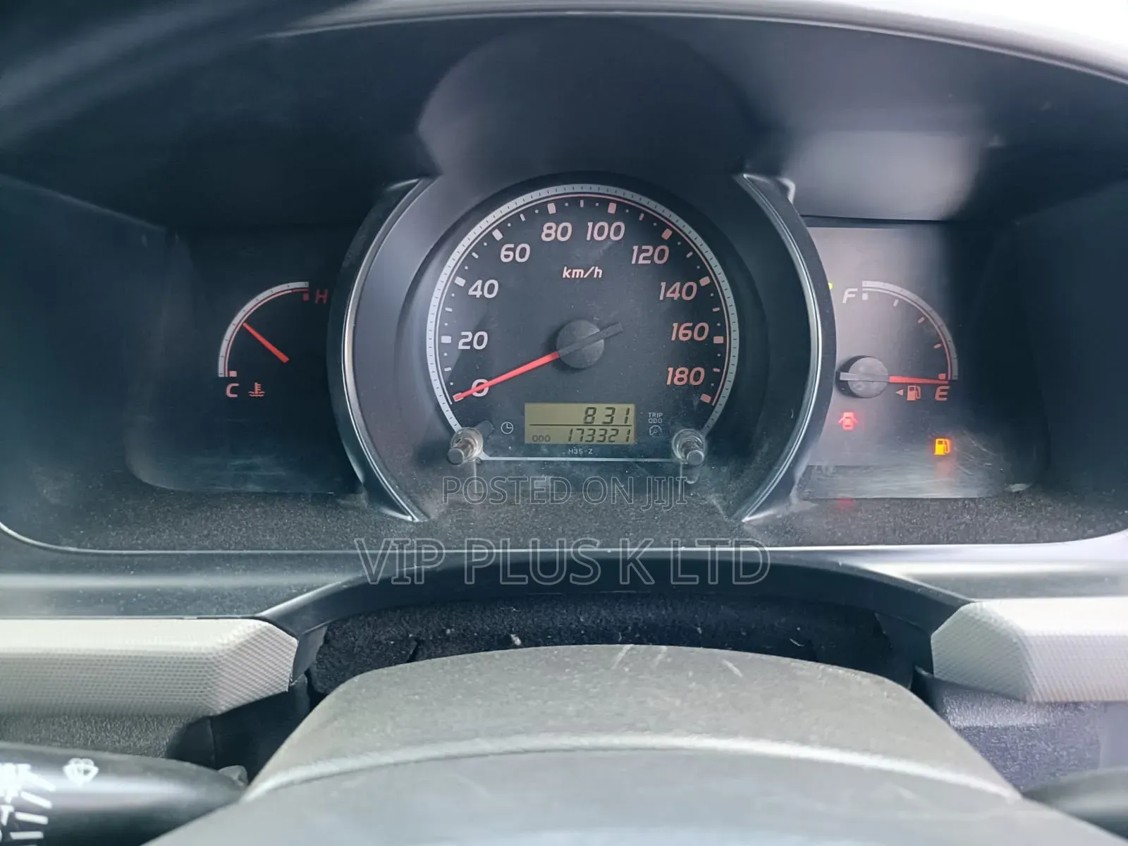 Toyota HiAce 2011 Silver