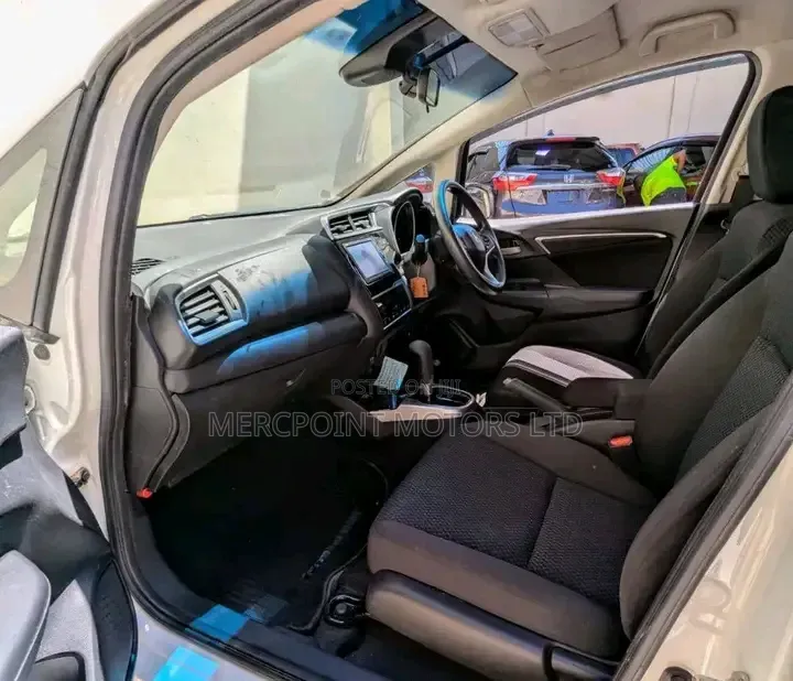 Honda Fit 2018 White