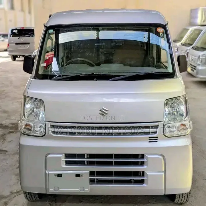 Suzuki Every 2019 White