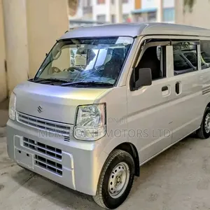 Suzuki Every 2019 White