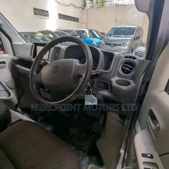 Suzuki Every 2019 White