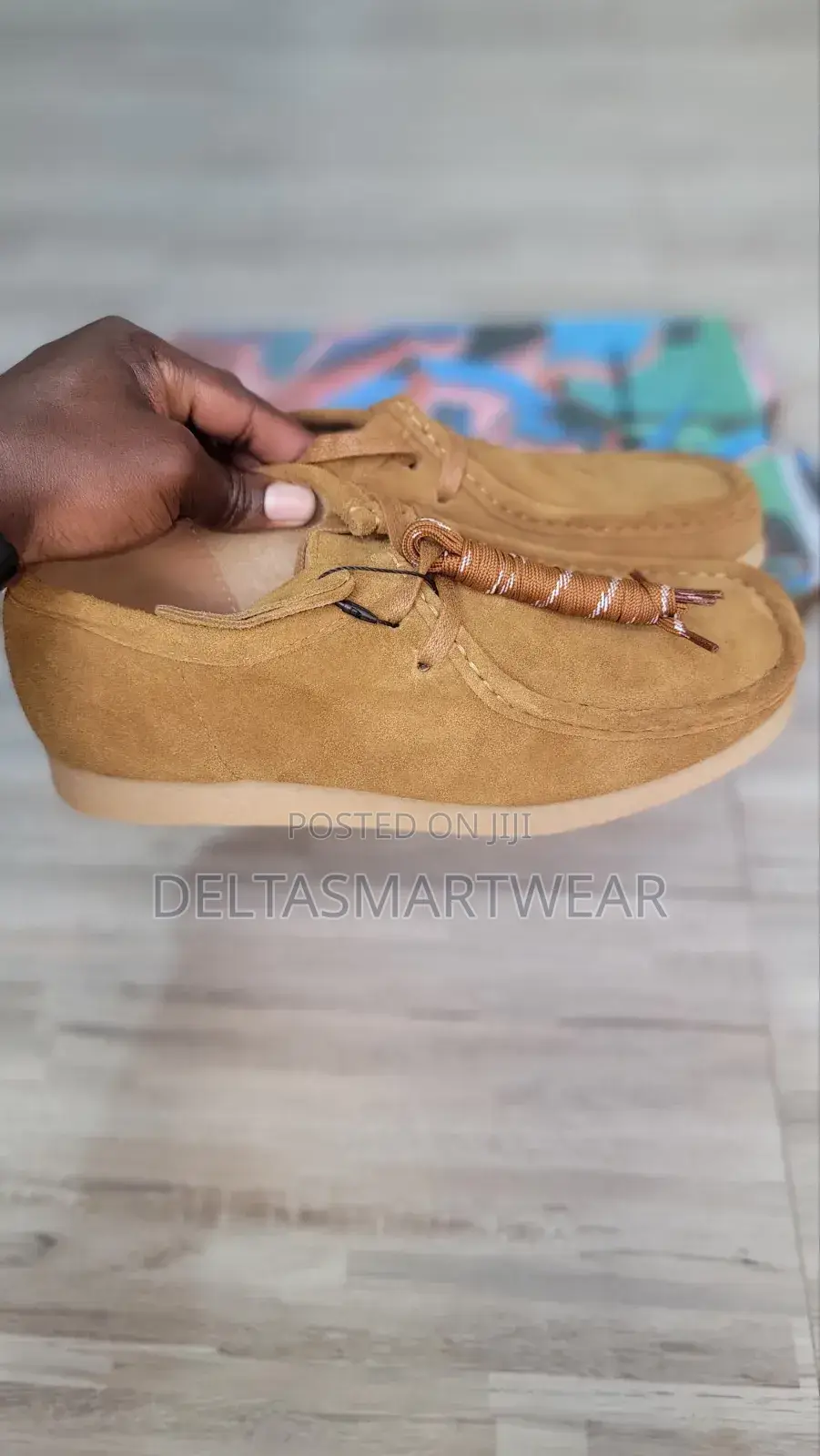 Clarks Wallabee Low Cut