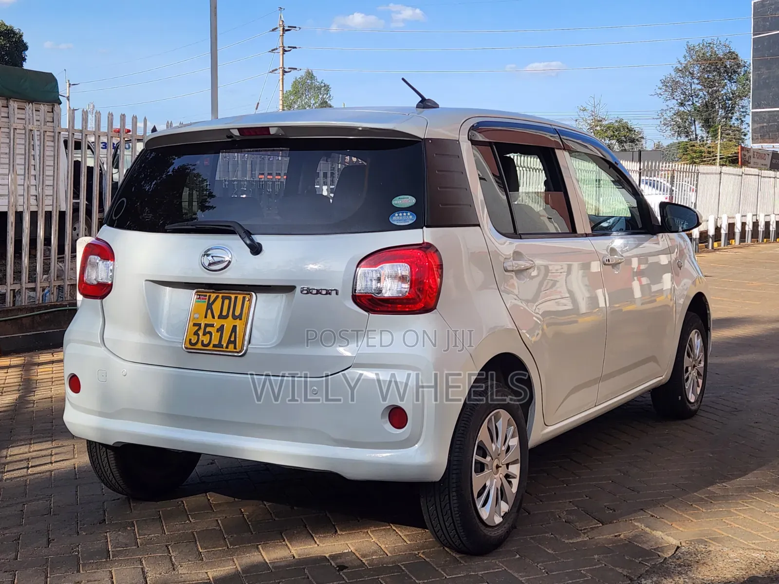 Daihatsu Boon 2018 White