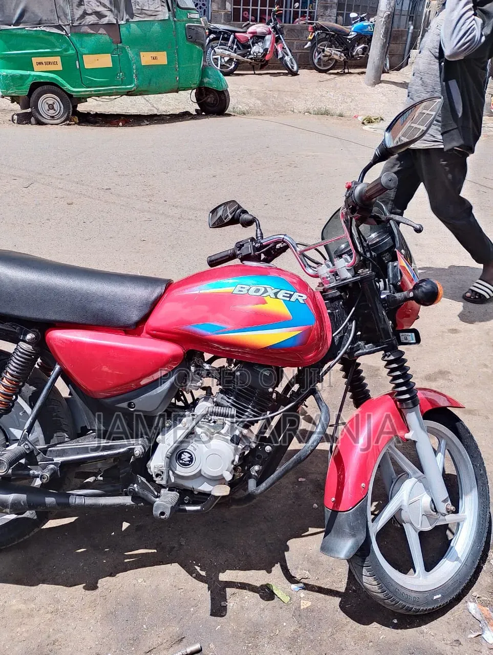 Bajaj Boxer 125 2025 Red