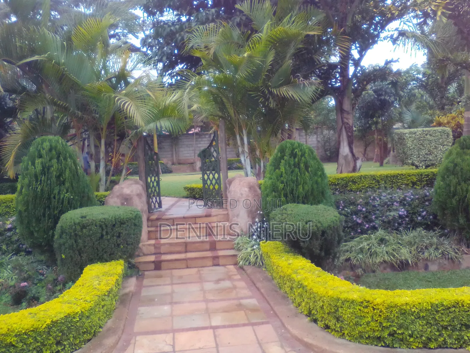 Green Scape Landscaper