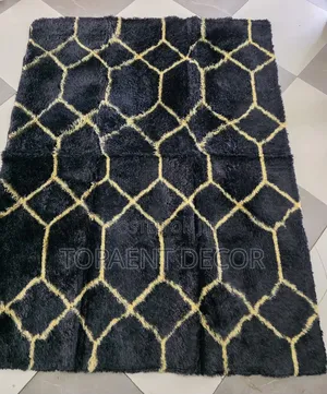 Red and Black Patterned Easy to Clean Fluffy Carpets