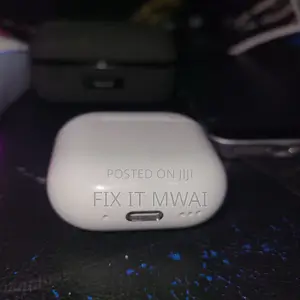 AirPods 4 ANC