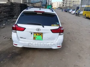 Toyota Corolla Fielder 2016 Pearl