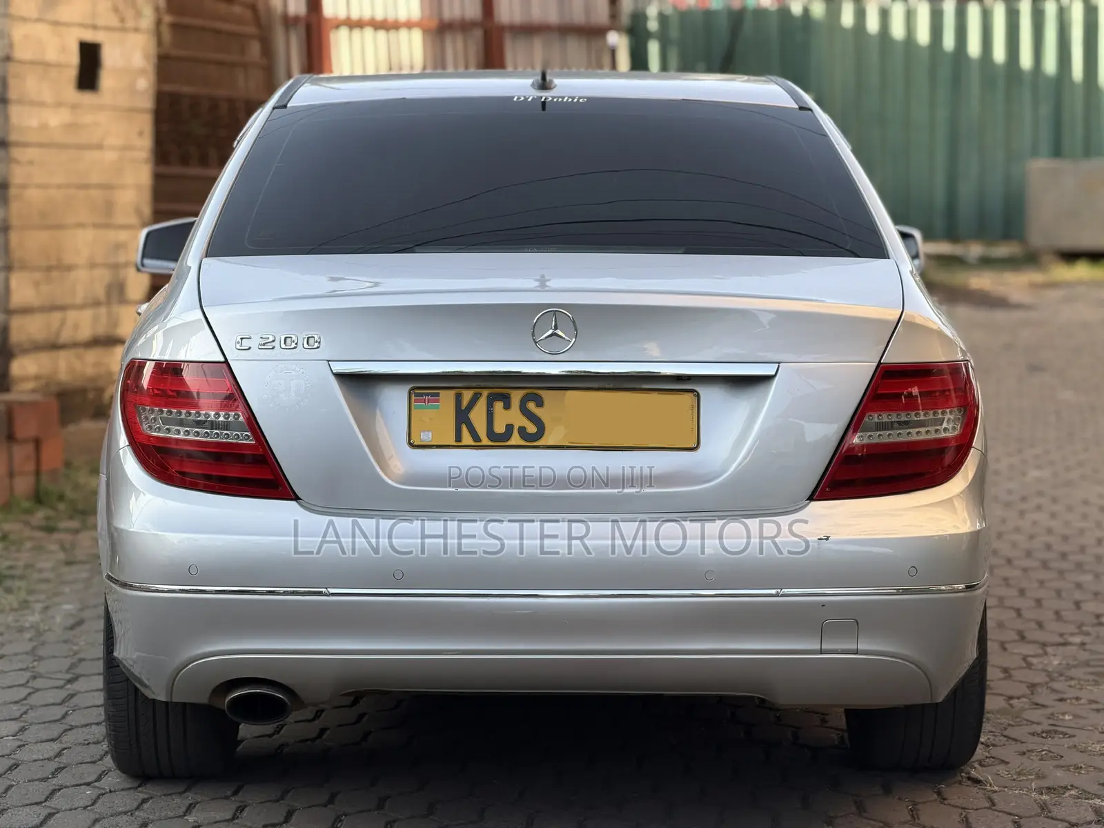 Mercedes-Benz C200 2011 Silver