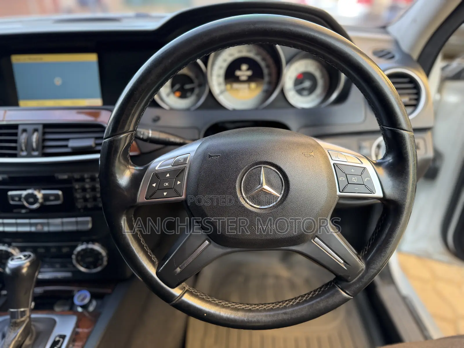 Mercedes-Benz C200 2011 Silver