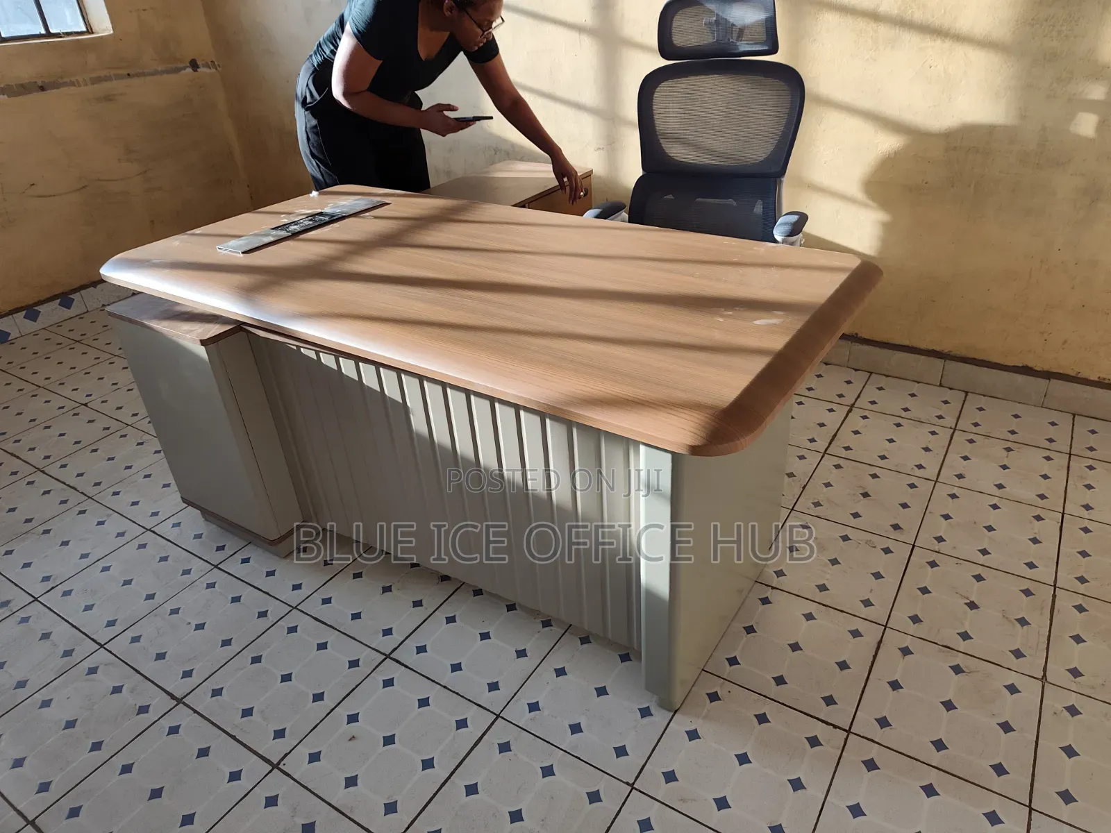 Executive Office Desk With Storage Cabinet