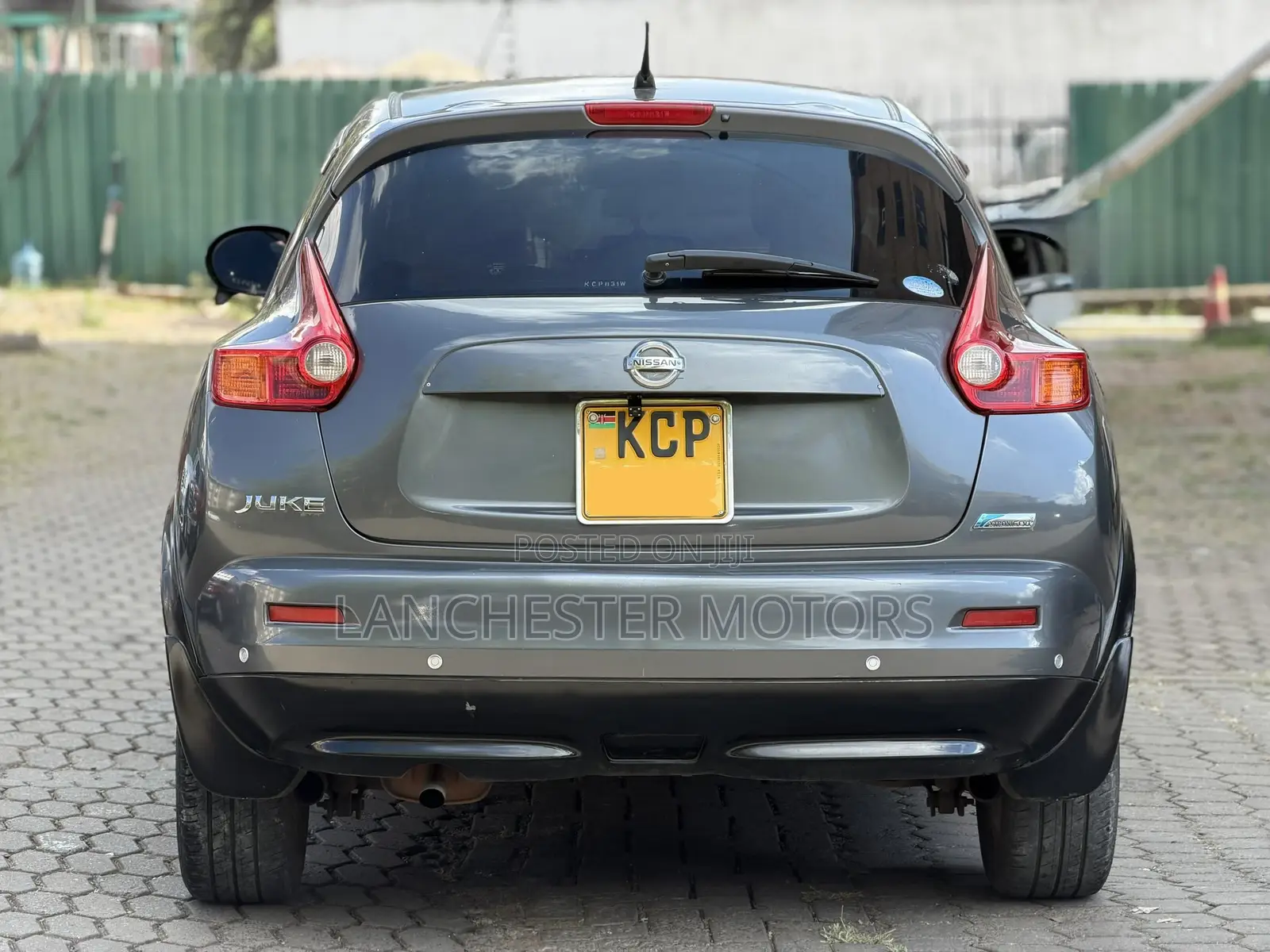 Nissan Juke 2011 Gray