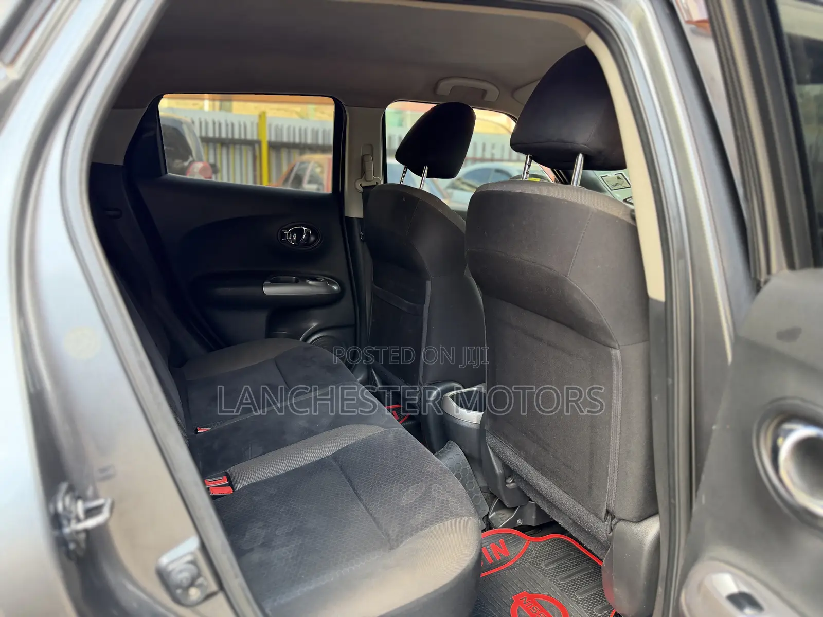 Nissan Juke 2011 Gray